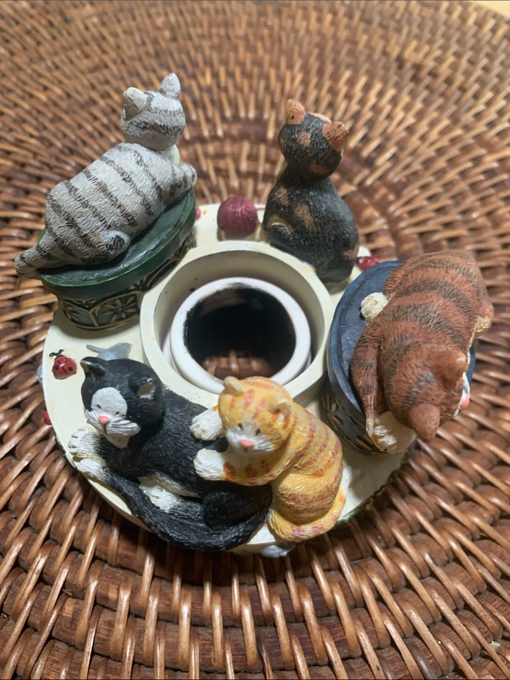 Decorative cat candle topper